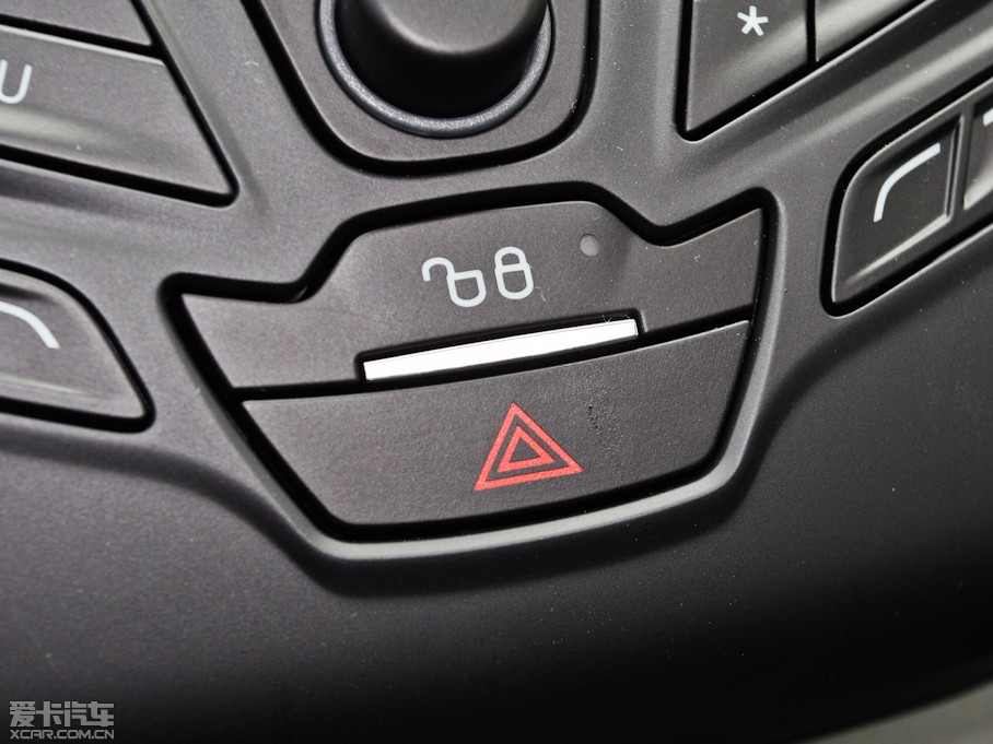 2012˹ Ɏ 1.6L քL