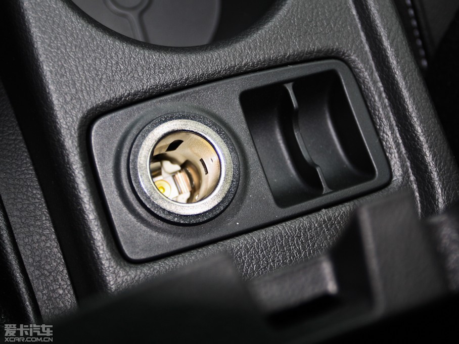 2012˹ Ɏ 1.6L քL