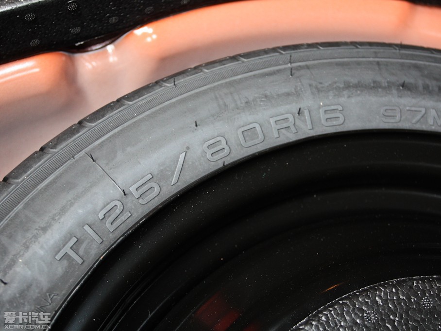 2012˹ Ɏ 1.6L քL