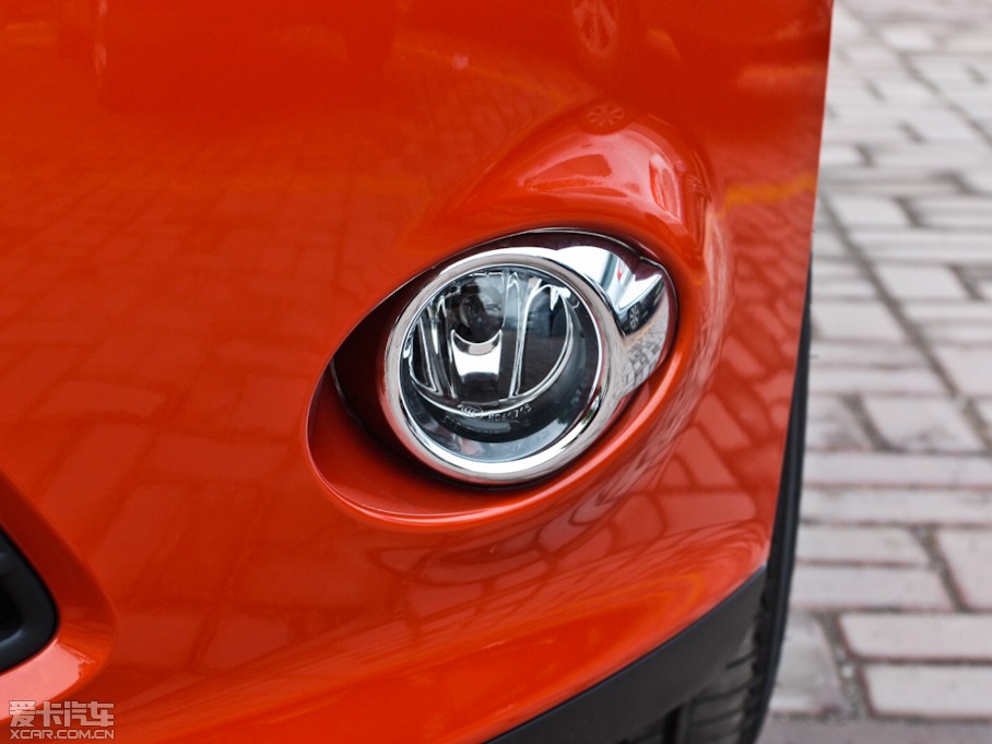 2012˹ Ɏ 1.6L քL