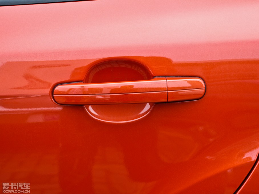 2012˹ Ɏ 1.6L քL