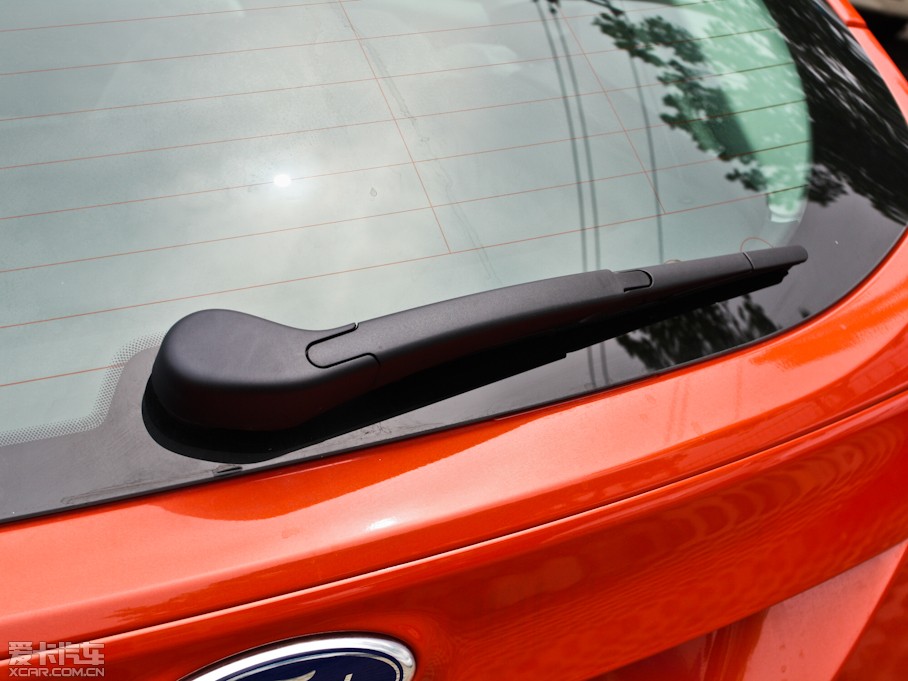 2012˹ Ɏ 1.6L քL