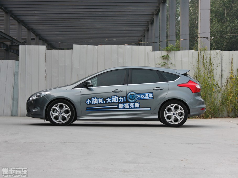 2012˹ Ɏ 2.0L քӺA\