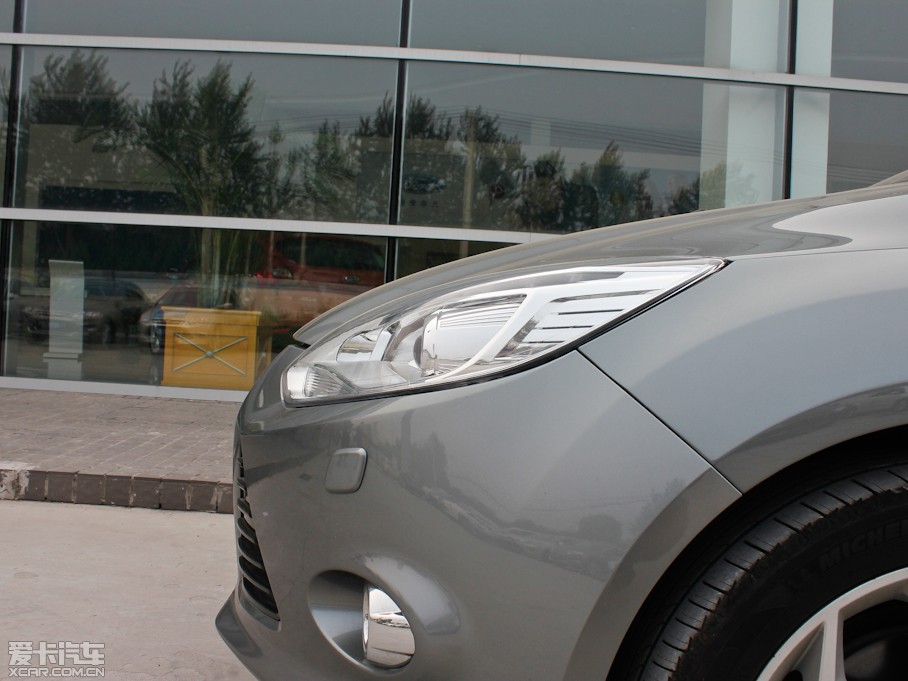 2012˹ Ɏ 2.0L ք(dng)A\(yn)(dng)