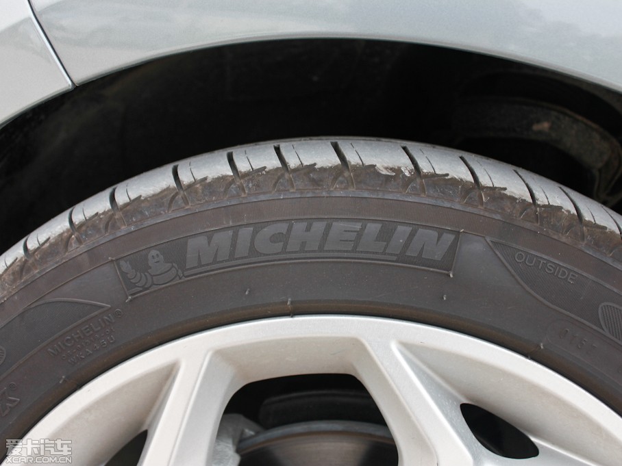 2012˹ Ɏ 2.0L քӺA\