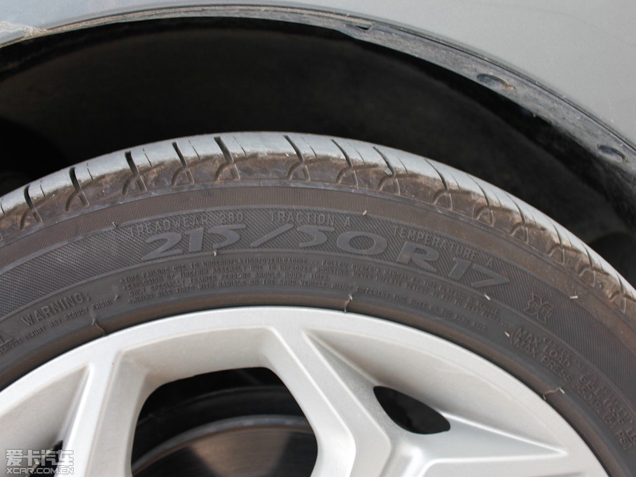 2012˹ Ɏ 2.0L քӺA\