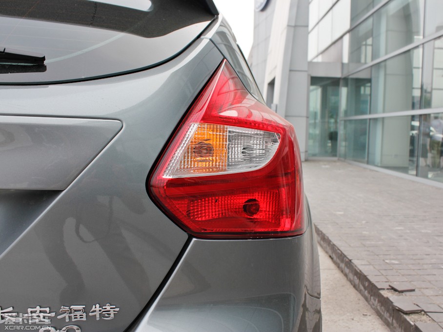 2012˹ Ɏ 2.0L քӺA\