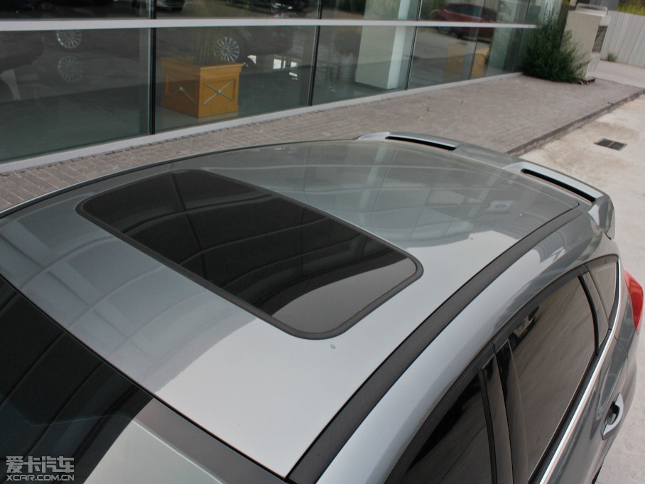 2012˹ Ɏ 2.0L քӺA\