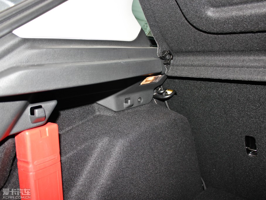 2012˹ Ɏ 2.0L քӺA\