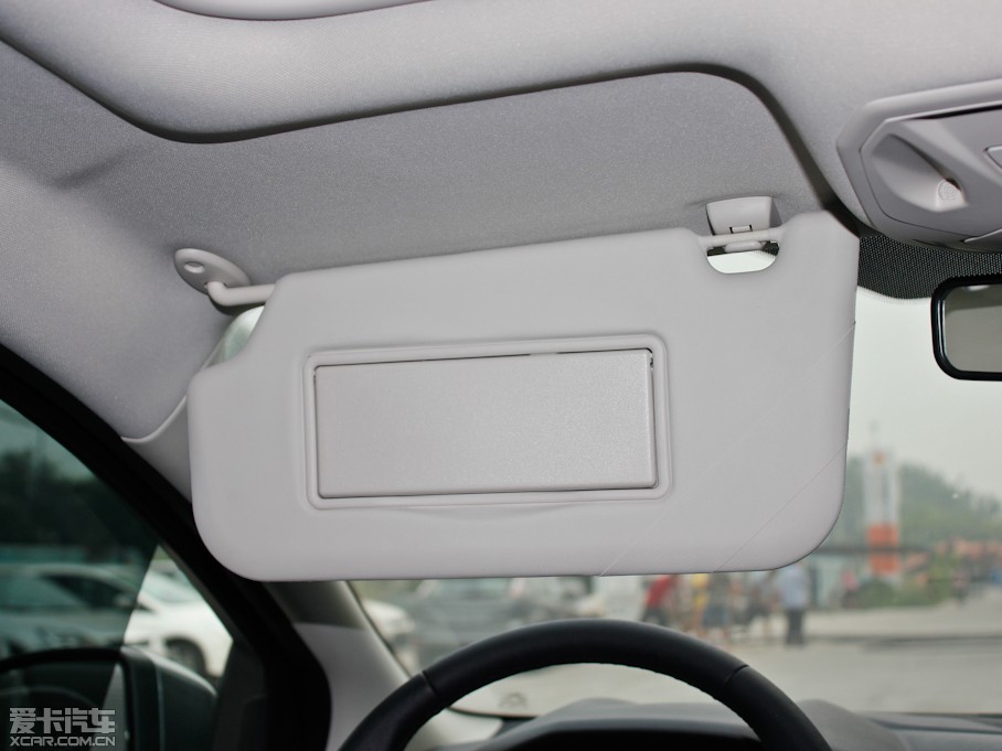 2012˹ Ɏ 2.0L ք(dng)A\(yn)(dng)