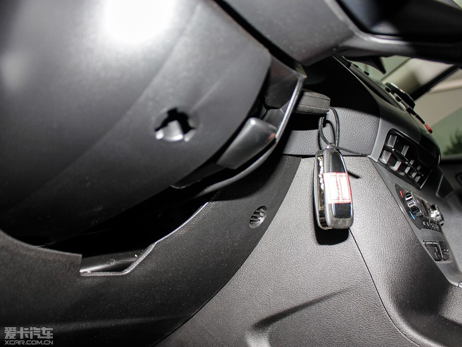 2012˹ Ɏ 2.0L ԄӺA\