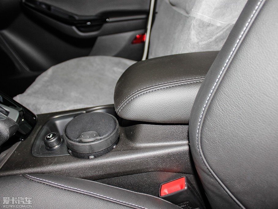 2012˹ Ɏ 2.0L ԄӺA\