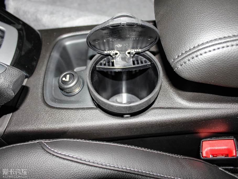 2012˹ Ɏ 2.0L Ԅ(dng)A\(yn)(dng)