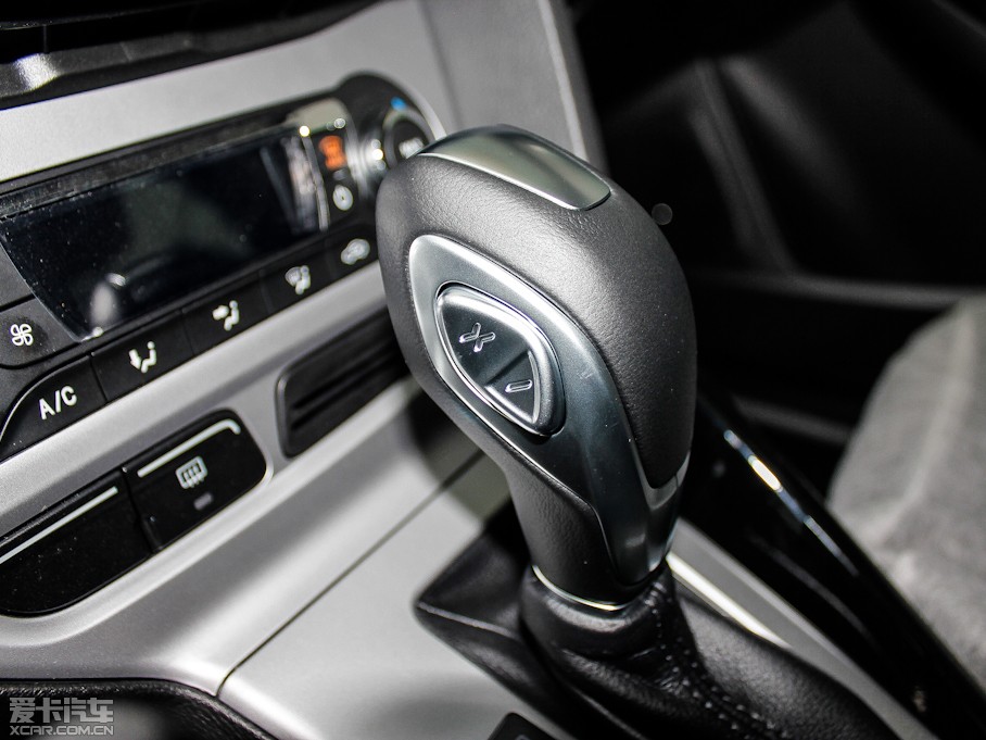 2012˹ Ɏ 2.0L Ԅ(dng)A\(yn)(dng)