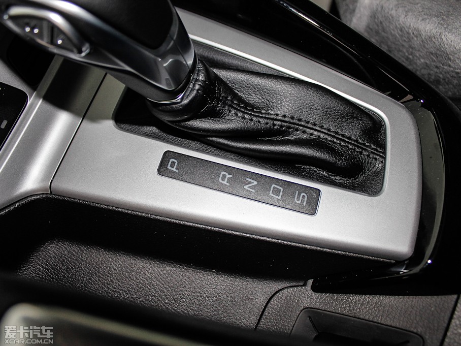 2012˹ Ɏ 2.0L ԄӺA\