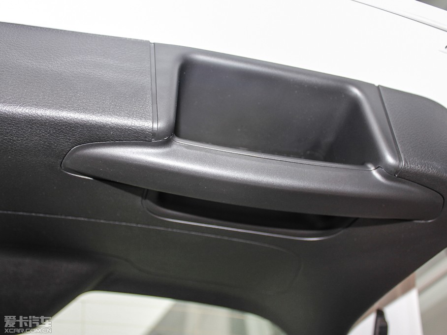 2012˹ Ɏ 2.0L ԄӺA\