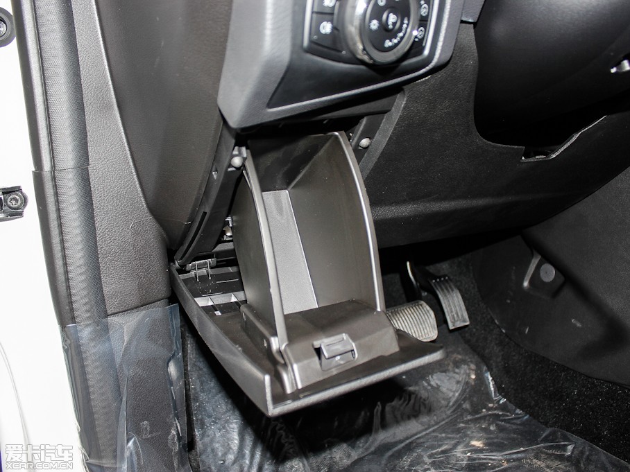 2012˹ Ɏ 2.0L ԄӺA\