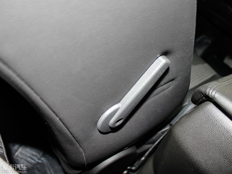 2012˹ Ɏ 2.0L ԄӺA\