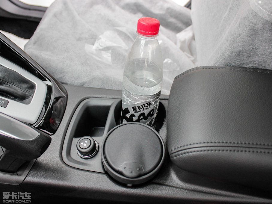 2012˹ Ɏ 2.0L ԄӺA\