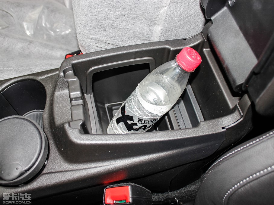 2012˹ Ɏ 2.0L ԄӺA\