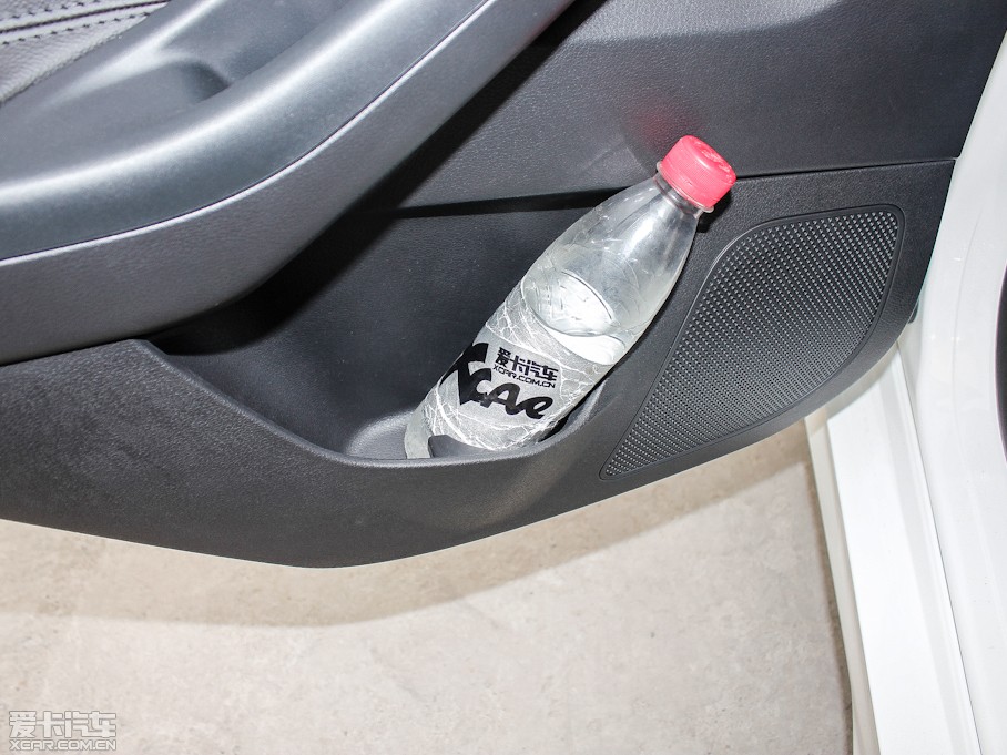 2012˹ Ɏ 2.0L ԄӺA\