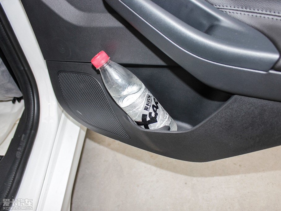 2012˹ Ɏ 2.0L ԄӺA\