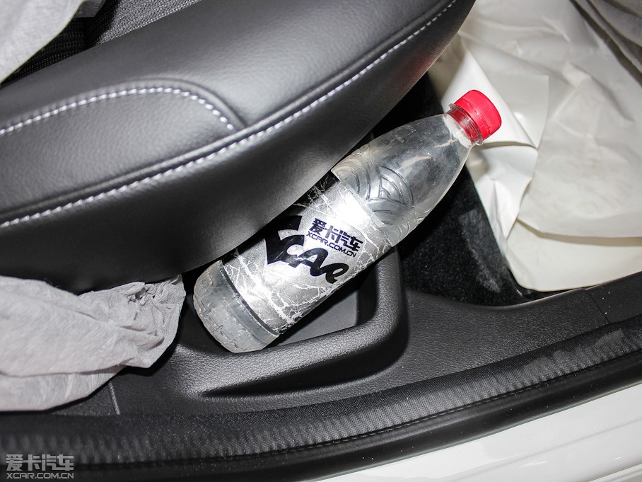 2012˹ Ɏ 2.0L ԄӺA\