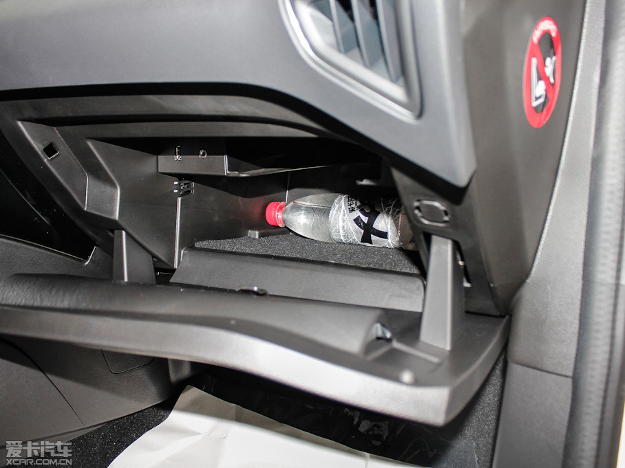 2012˹ Ɏ 2.0L ԄӺA\