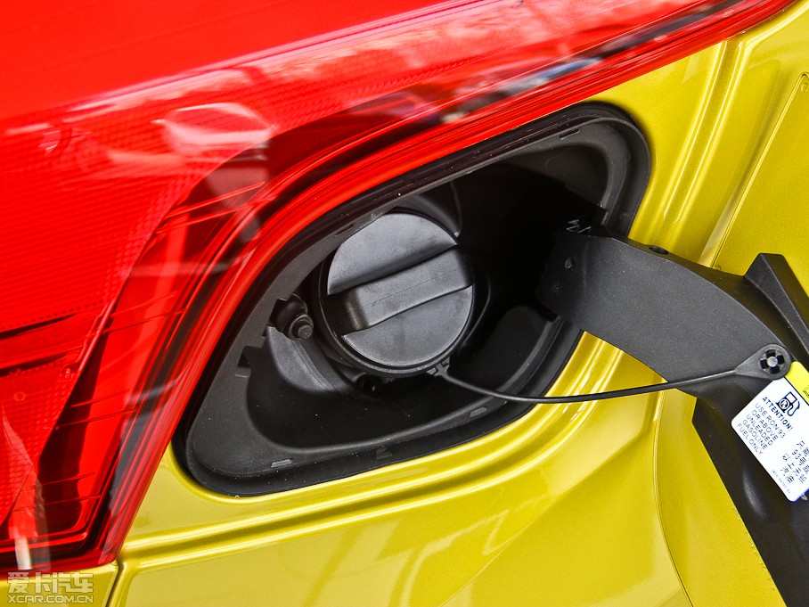 2012˹ Ɏ 1.6L քm