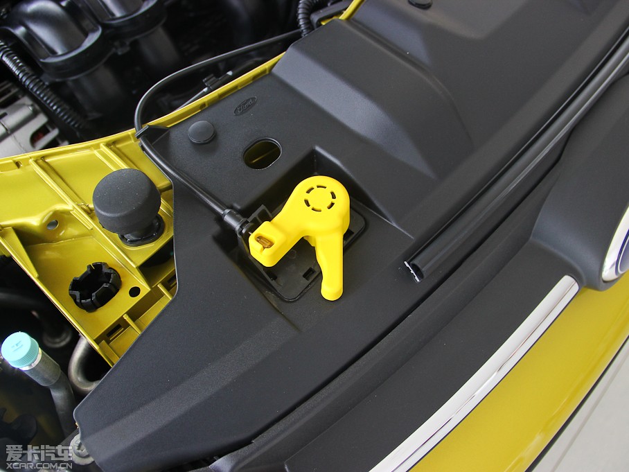 2012���˹ �Ɏ� 1.6L �ք��L����