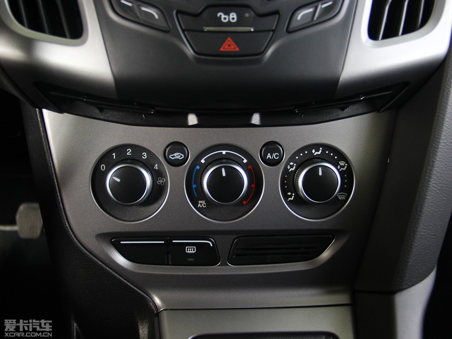 2012˹ Ɏ 1.6L քL