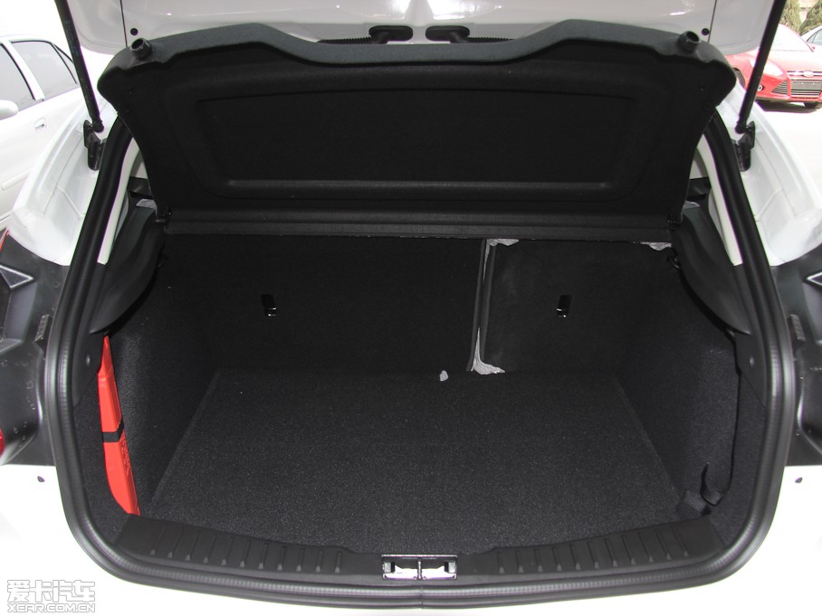 2012˹ Ɏ 1.6L Ԅ(dng)L(fng)