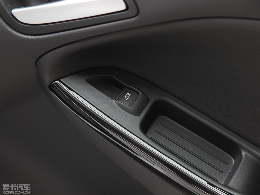 2012���˹ �Ɏ� 1.6L �Ԅ��L����