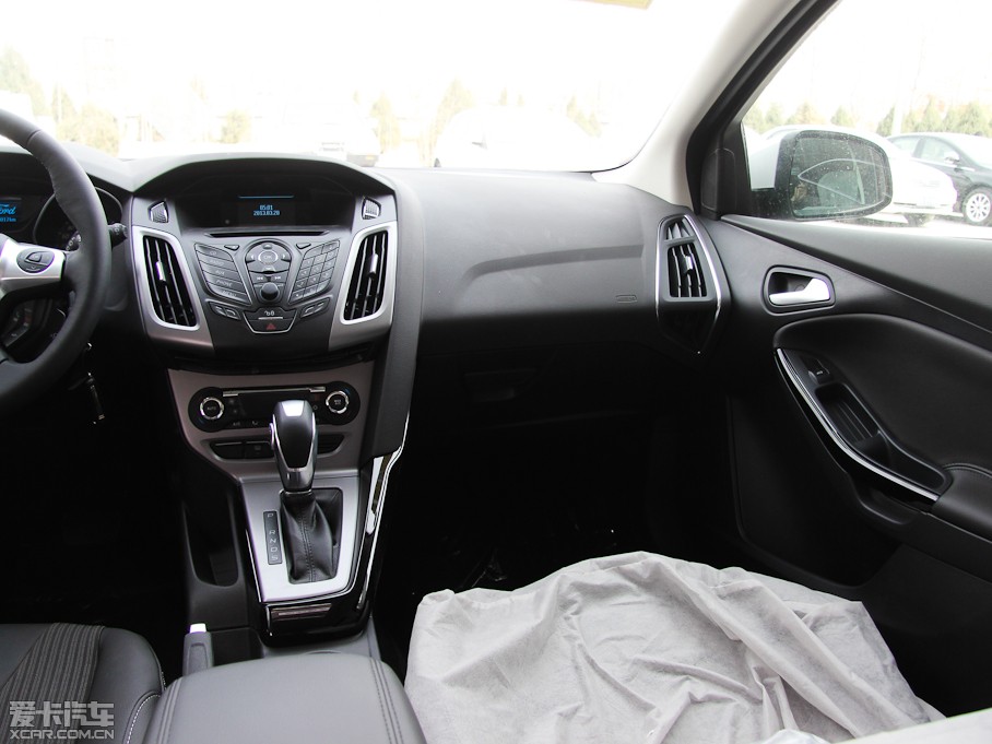 2012�����˹ �Ɏ� 1.6L �Ԅ��L����