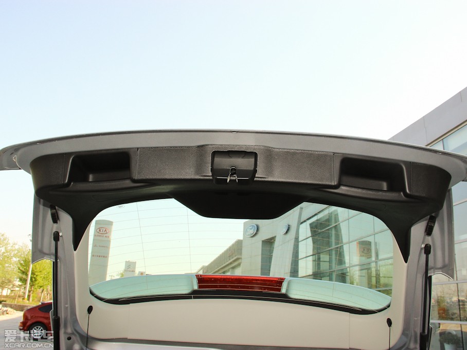 2012���˹ �Ɏ� 1.6L �Ԅ����m��