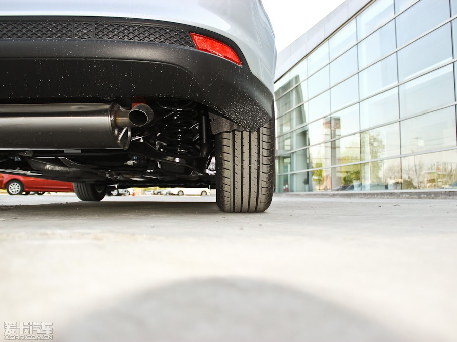 2012���˹ �Ɏ� 1.6L �Ԅ����m��