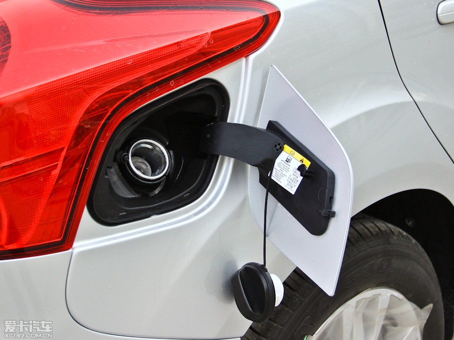 2012���˹ �Ɏ� 1.6L �Ԅ����m��