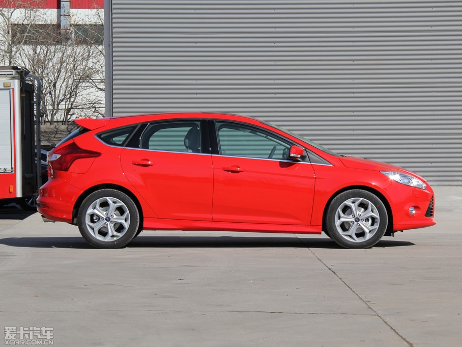 2012˹ Ɏ 2.0L ԄӺA\(yn)