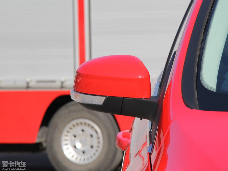 2012˹ Ɏ 2.0L ԄӺA\