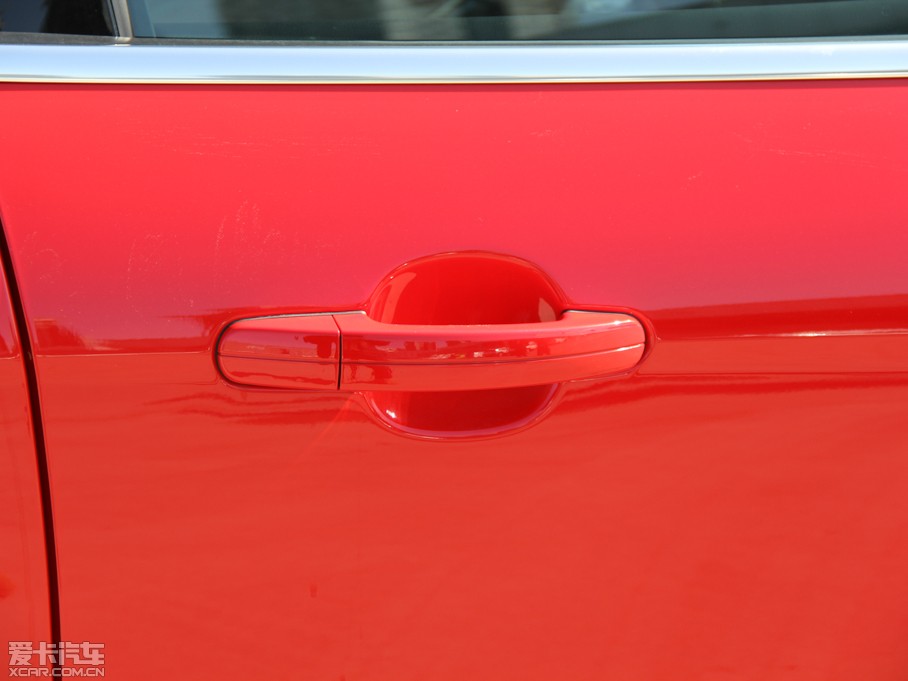 2012˹ Ɏ 2.0L ԄӺA\