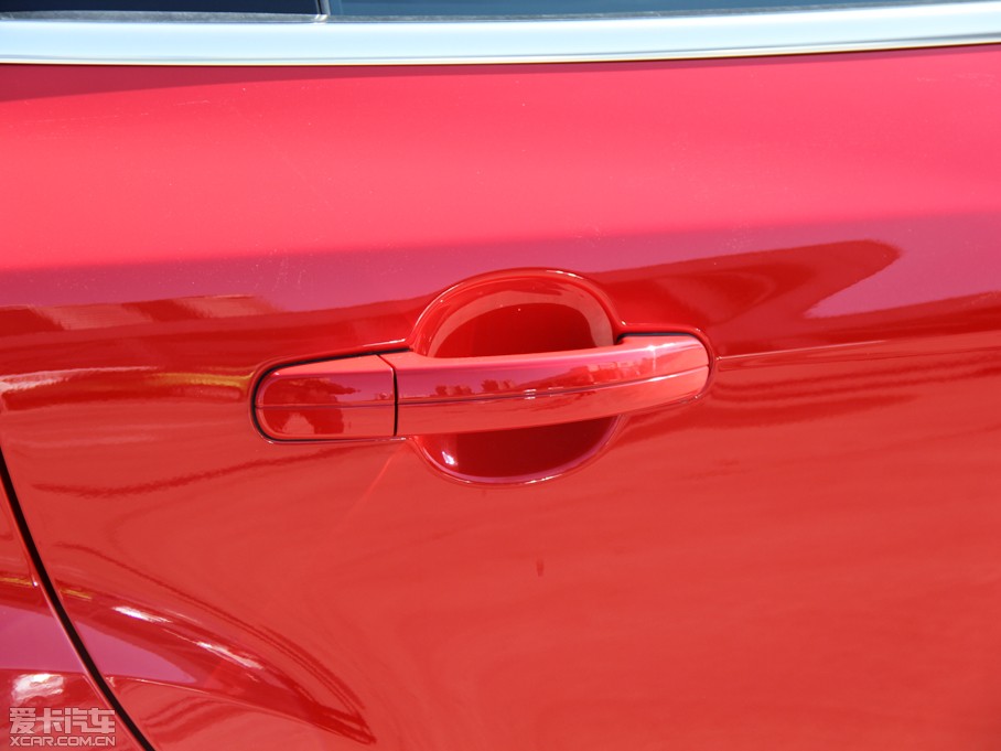 2012˹ Ɏ 2.0L ԄӺA\