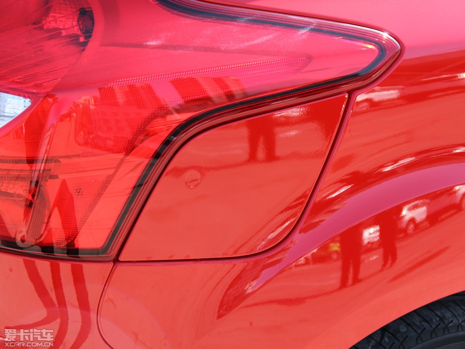 2012˹ Ɏ 2.0L ԄӺA\