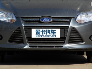 長安福特2012款新福克斯三廂