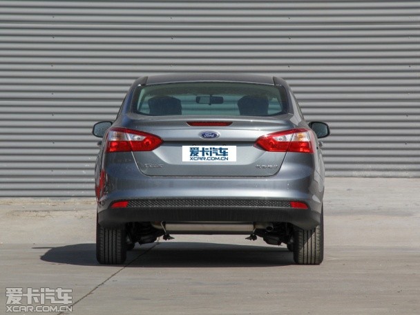 長安福特2012款新福克斯三廂