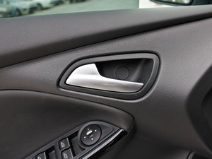 2012Ɏ 2.0L ք(dng)A\(yn)(dng) g