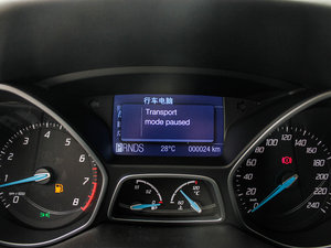 2012款两厢 2.0L 自动豪华运动型 中控区