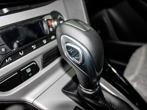 2012Ɏ 2.0L ԄӺA\ g