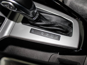 2012Ɏ 2.0L ԄӺA\ g