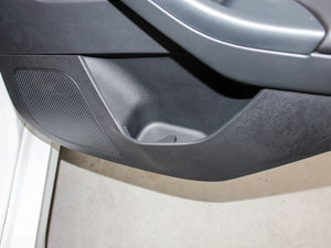 2012Ɏ 2.0L ԄӺA\ g