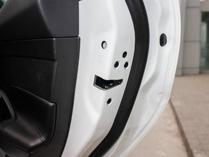 2012Ɏ 2.0L ԄӺA\ g